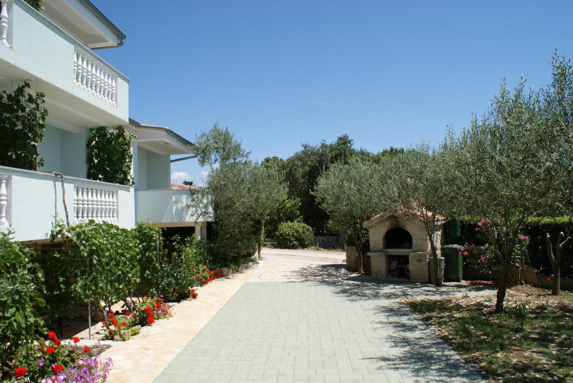 Apartments Jurjevic Petrčane Exterior foto